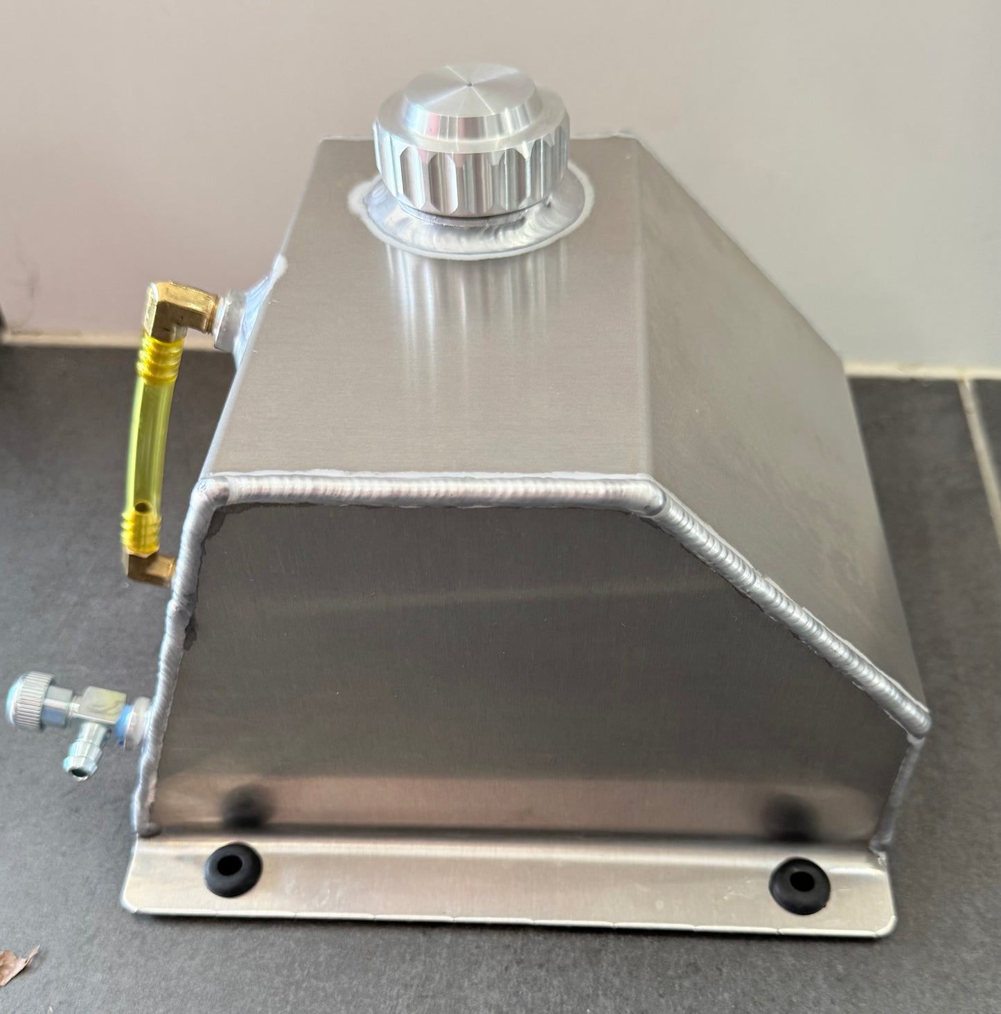 2.8L Fuel Tank Complete with Cap replacement for QRC