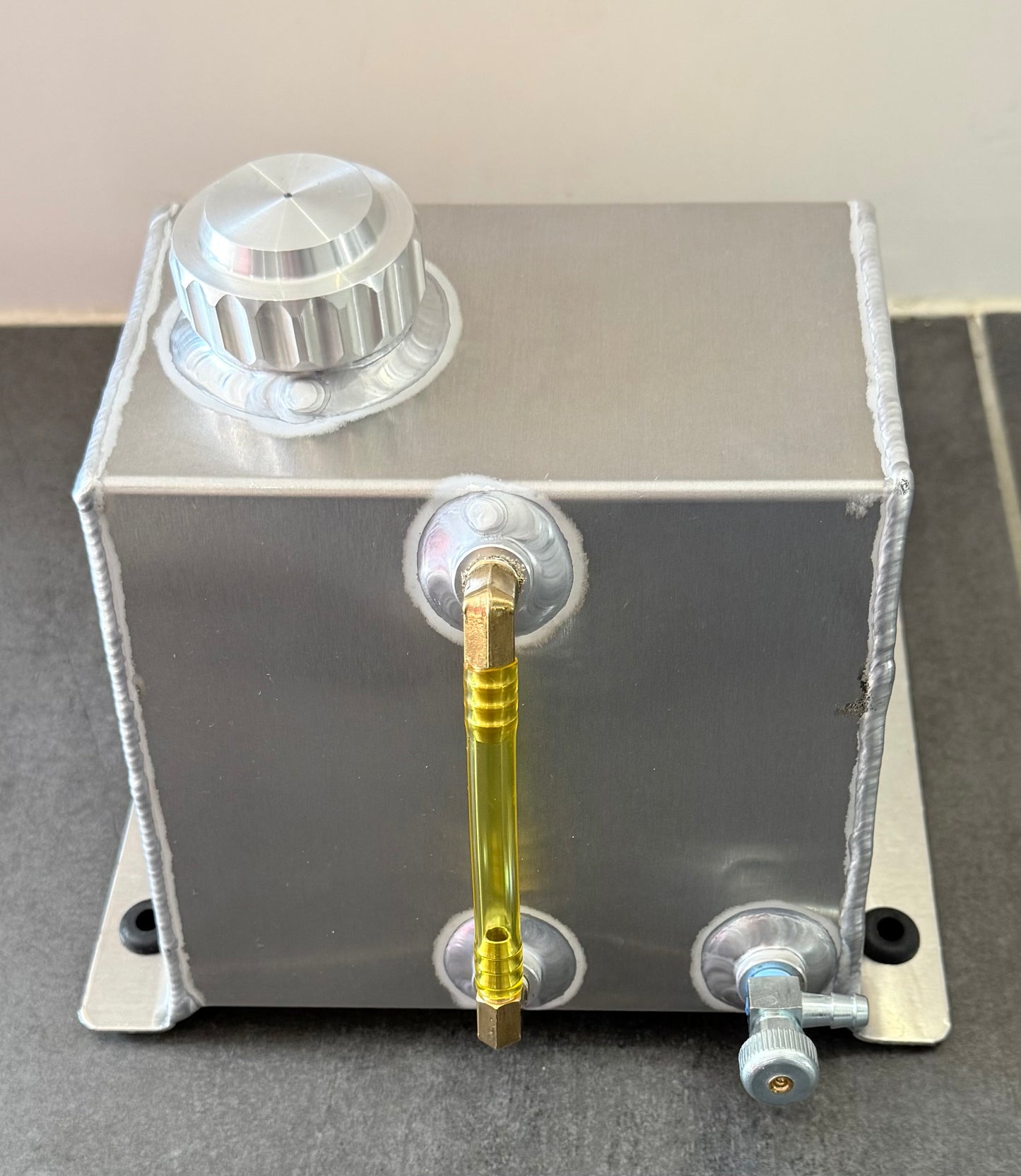 2.8L Fuel Tank Complete with Cap replacement for QRC